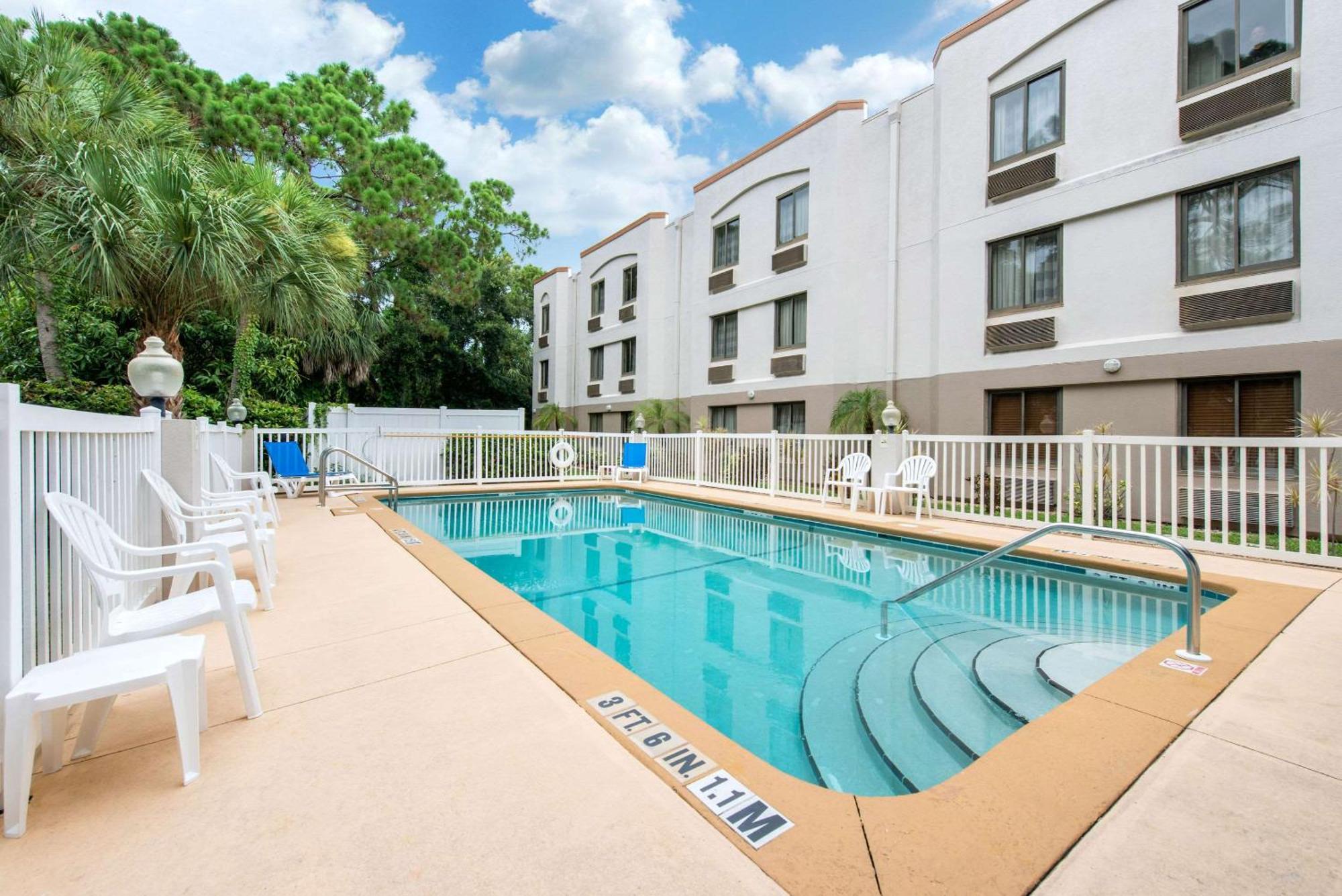 Sleep Inn Sarasota North Екстер'єр фото